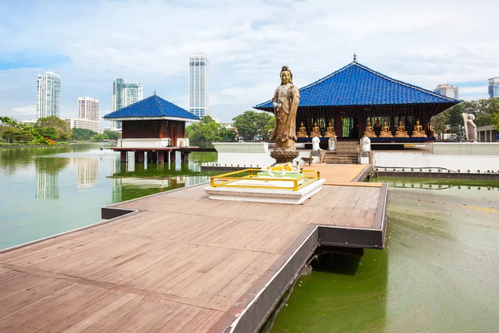 Gangaramaya Temple - Seema Malaka